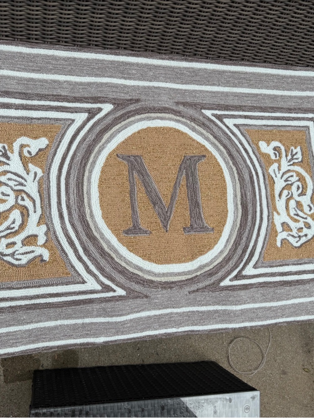 Frontgate M Monogram Rug - NWT - Picture 4 of 12
